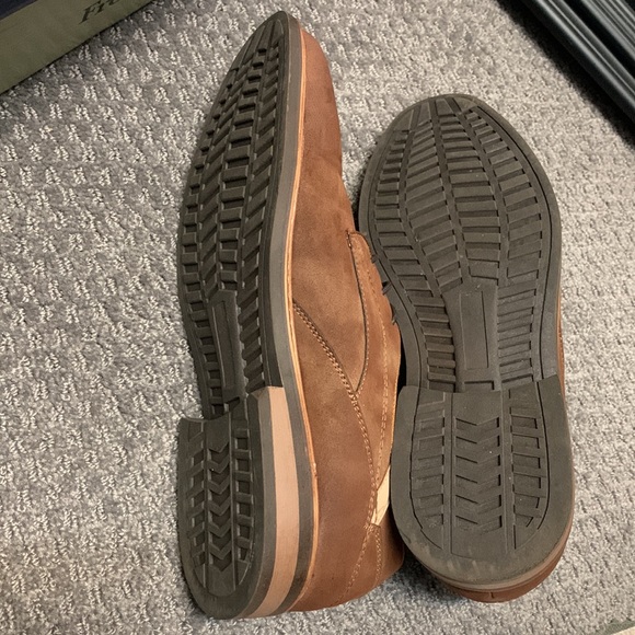 Boys Dress Shoes. Faux suede. Excellent condition. Worn 1x. 👞 - Picture 6 of 7